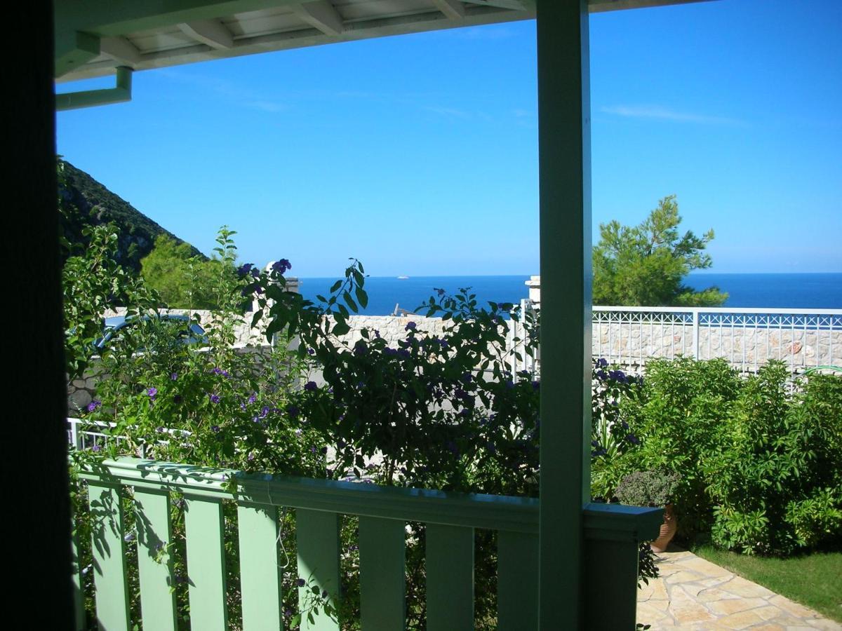 Deep Blue- Rosemary Sea View Apartment Agios Nikitas Exterior photo