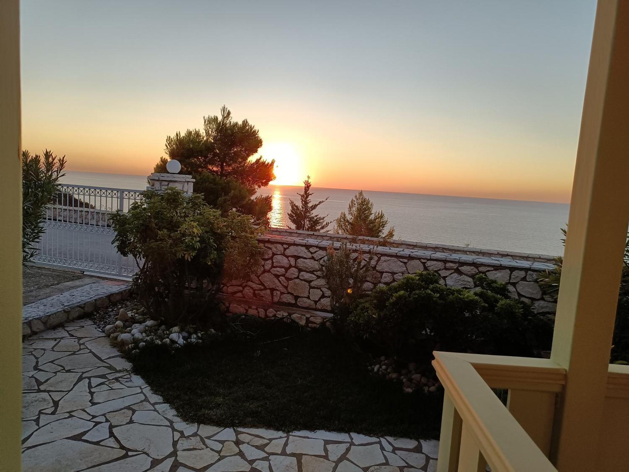 Deep Blue- Rosemary Sea View Apartment Agios Nikitas Exterior photo